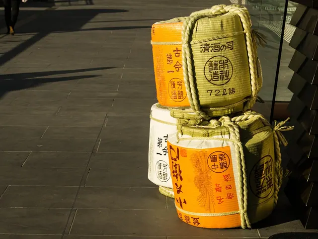 packages, writing, rope, texture, business, paper, retail, packaging, message, label, market, design, distribution, delivering, container, delivery, symbol, service, merchandise, p. How a local delivery business keeps service quality honest for a small operation