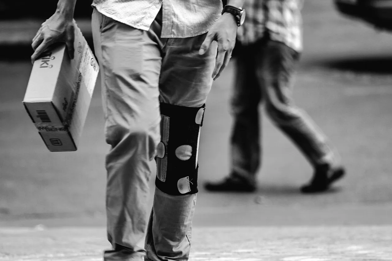 walk, brace, legs, bracing, scene, outdoor, bring, impaired, package, delivery, hands, handle, carry, moving, black and white, gray walking, brace, brace, brace, brace, brace. What evidence should decide how local delivery routes get scheduled?