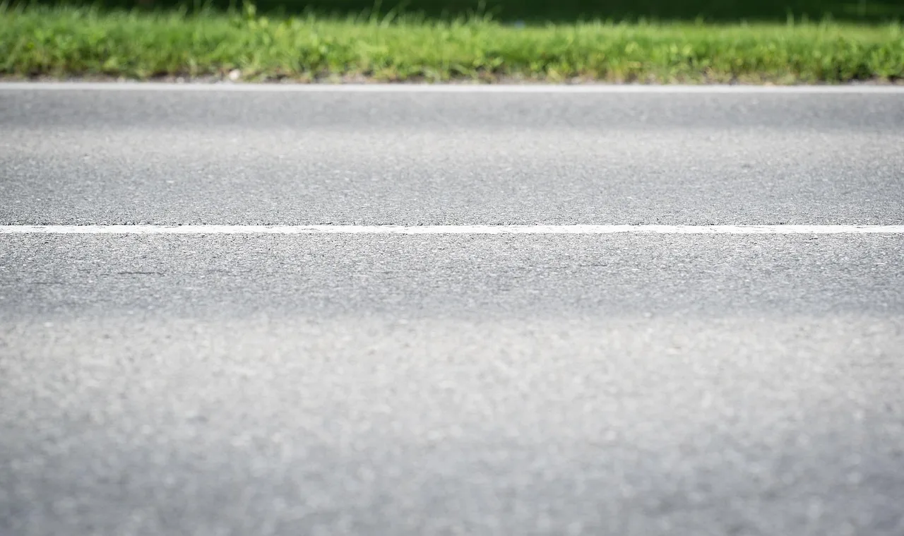 road, asphalt, highway, street, route. Break-even for a local delivery business, worked through