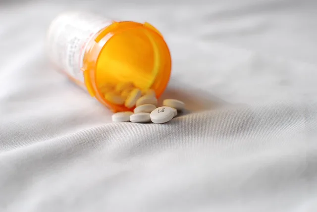 pills, medicines, tablets, dose, rx, pharma, pharmaceutical, addiction. Medical courier HIPAA compliance checklist basics