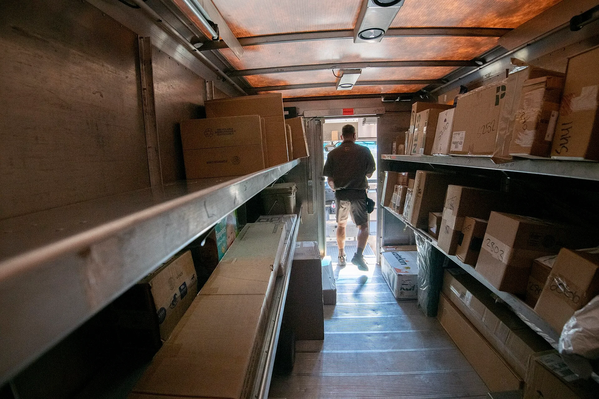 UPS Driver Wes Korczyncski delivers a food box from the U.S. Department of Agriculture (USDA) Food and Nutrition Service (FNS) Meals to You program that responded to the school closures due to COVID-19, here one of the partners, PepsiCo, implemented a logistics solution that utilizes package deliver. Same day delivery rates for retailers: what platforms charge